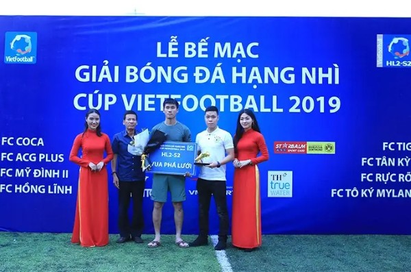 Thành công của Tuấn "Vỉa" tại độ bóng Coca FC