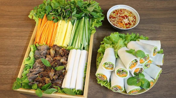 Hướng dẫn ăn phở cuốn trong chế độ ăn kiêng