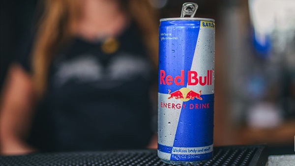 Redbull bao nhiêu calo? Hướng dẫn sử dụng Redbull an toàn