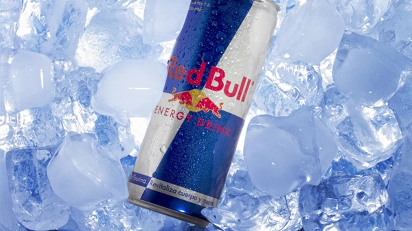 Uống Redbull cần kiểm soát liều lượng để tránh tiêu thụ đường quá mức 