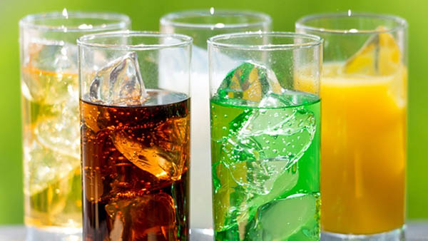Những lưu ý khi sử dụng nước ngọt không calo hiệu quả