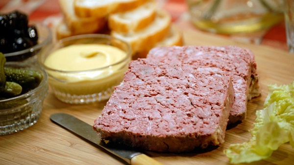 pâté gan thường chứa nhiều calo hơn pate gà